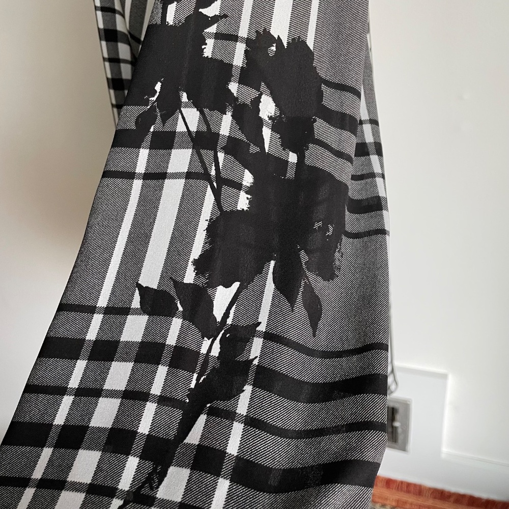 Simply Vera Vera Wang Plaid Popover Tunic Blouse in Size XL - Picture 5 of 8